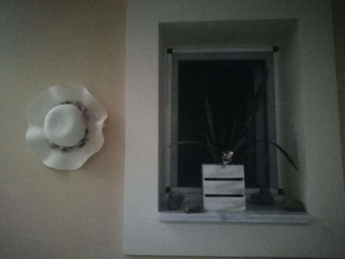 A Quiet Room Potamós Exteriör bild